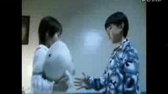 打屁股视频调教国产,打屁股视频调教背后的文化现象解析